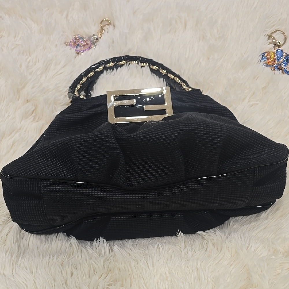 Elegant Black Handbag - Picture 5 of 13
